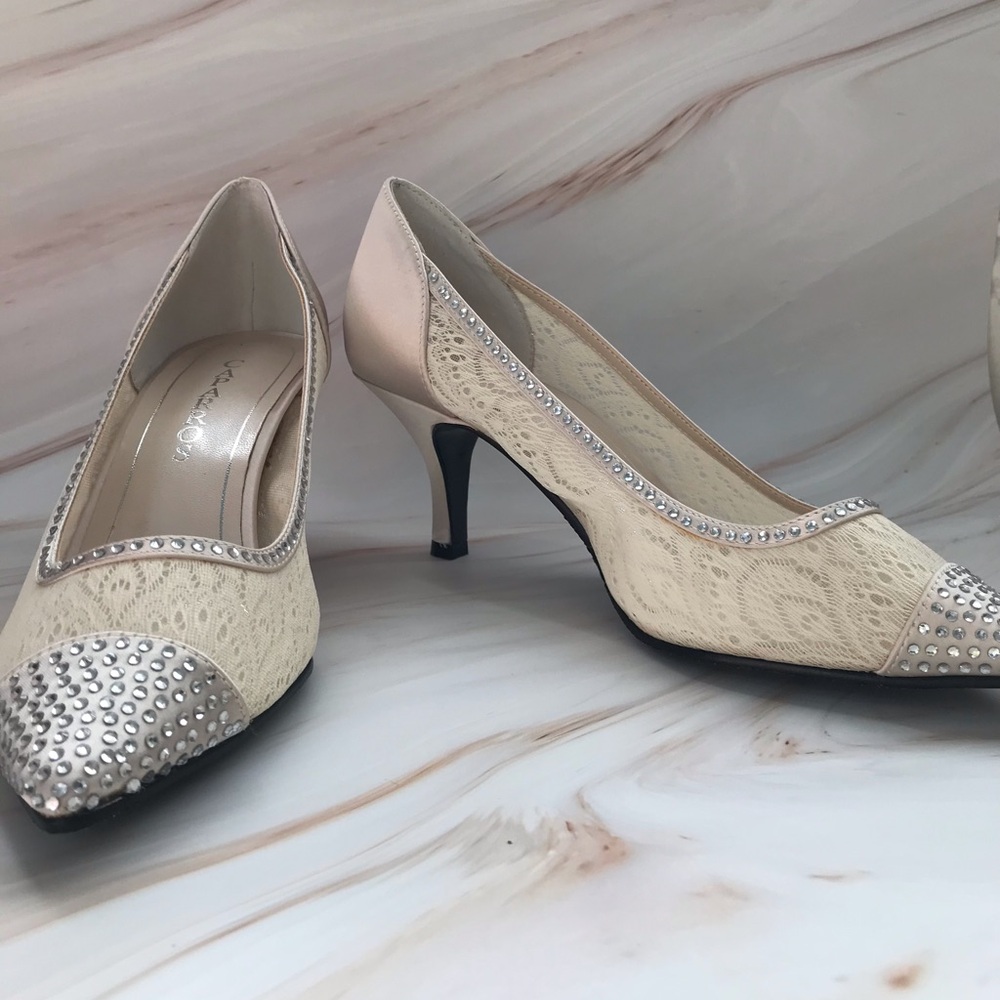 Caparros cream shoes with rhinestones and lace, size 81/2.
